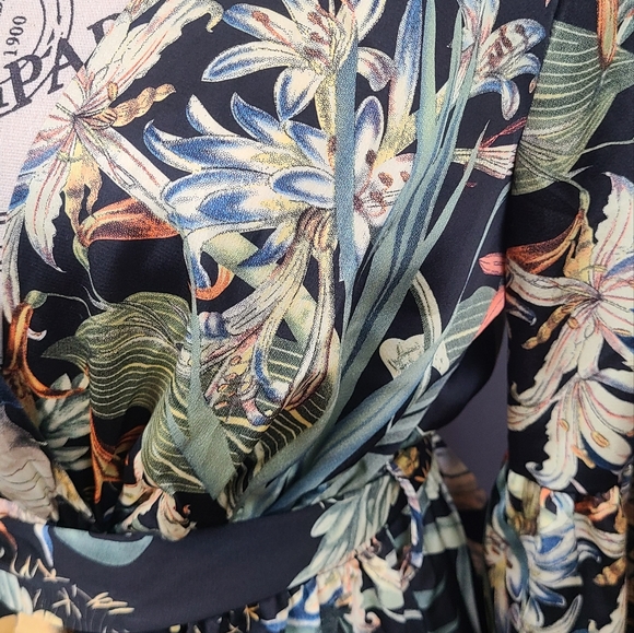 Plunge Neck Floral Flounce Mini Dress - Picture 10 of 10